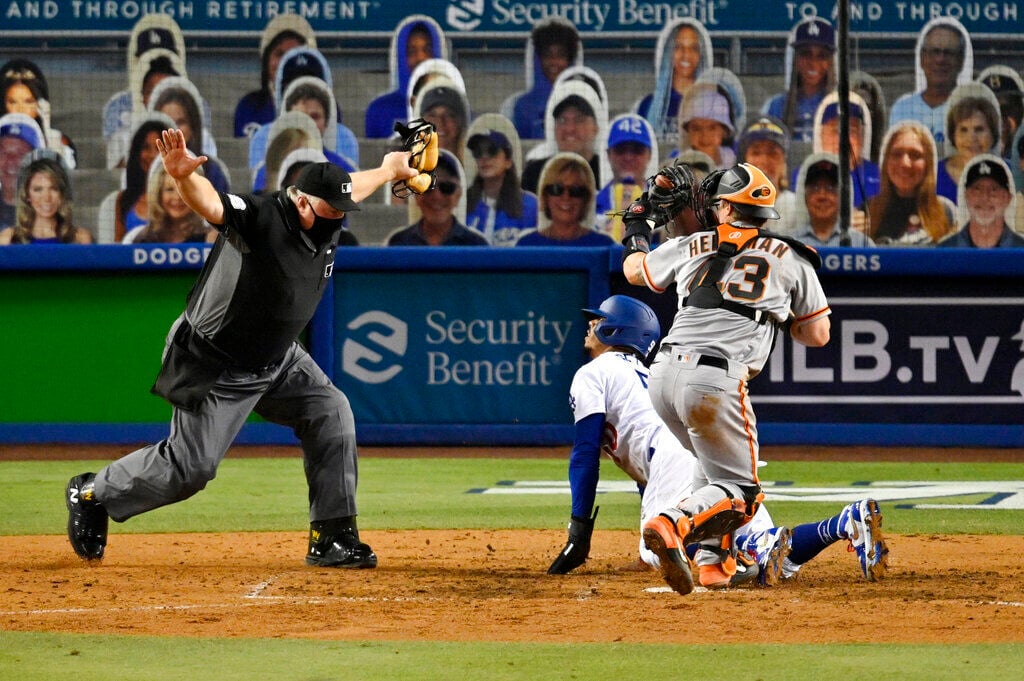 APTOPIX Giants Dodgers Baseball